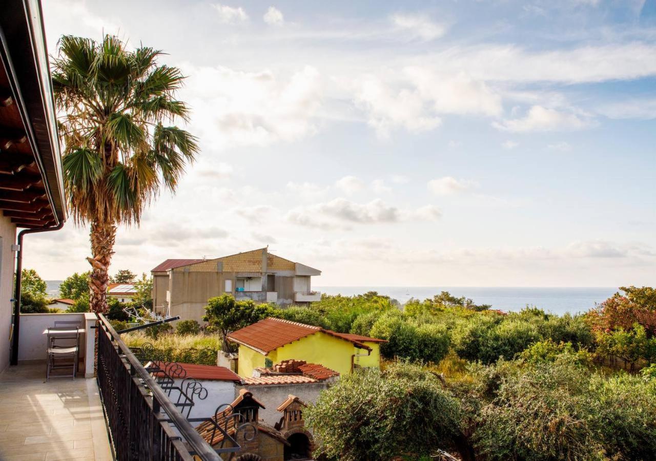 Residenza Anna Calabria Bed & Breakfast Briatico Exterior photo