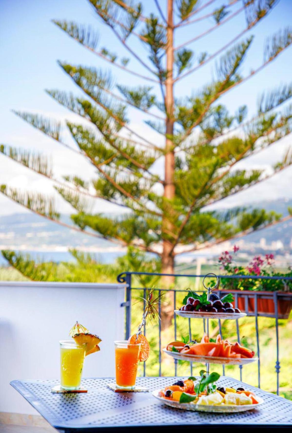 Residenza Anna Calabria Bed & Breakfast Briatico Exterior photo