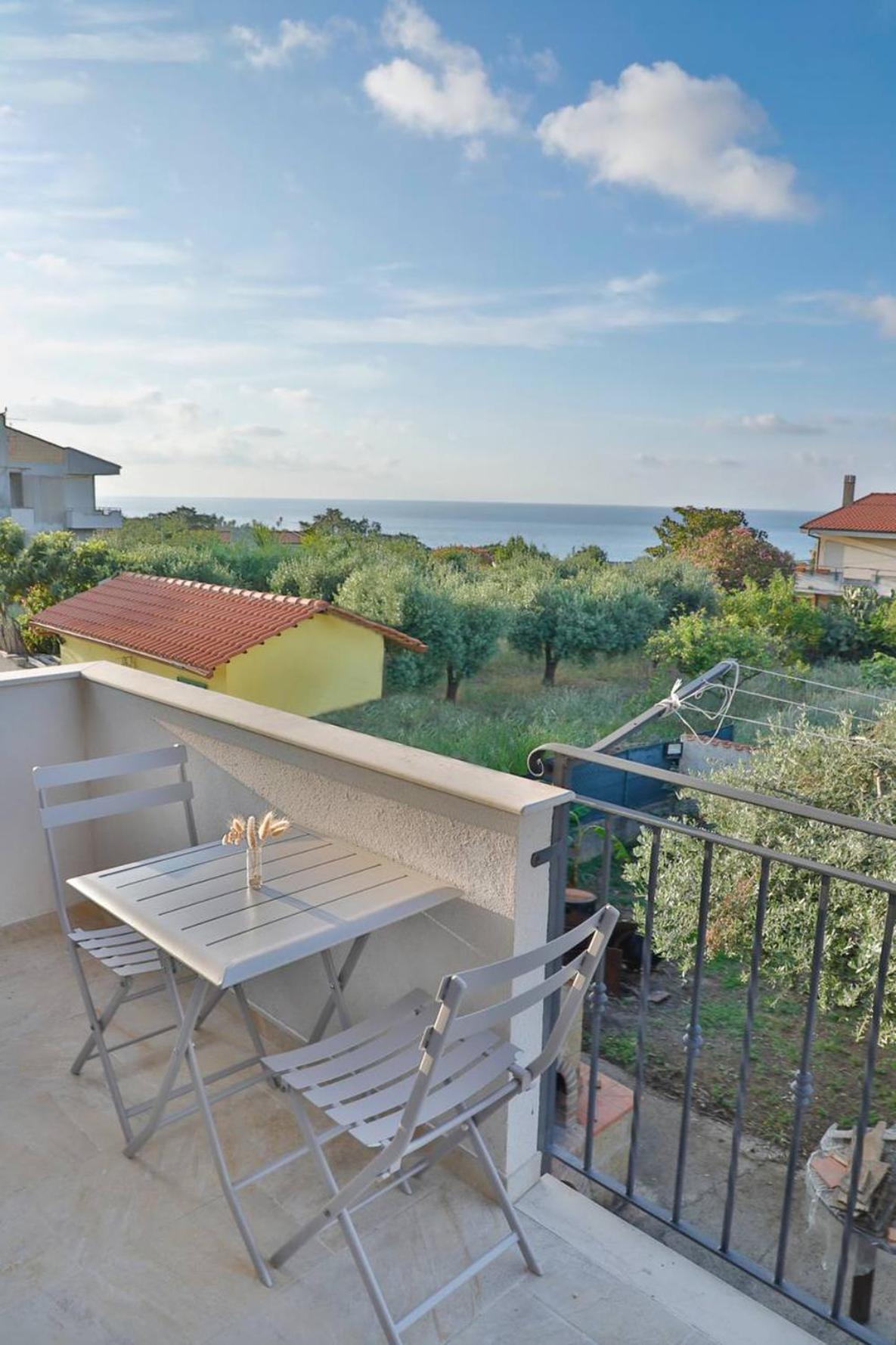 Residenza Anna Calabria Bed & Breakfast Briatico Exterior photo